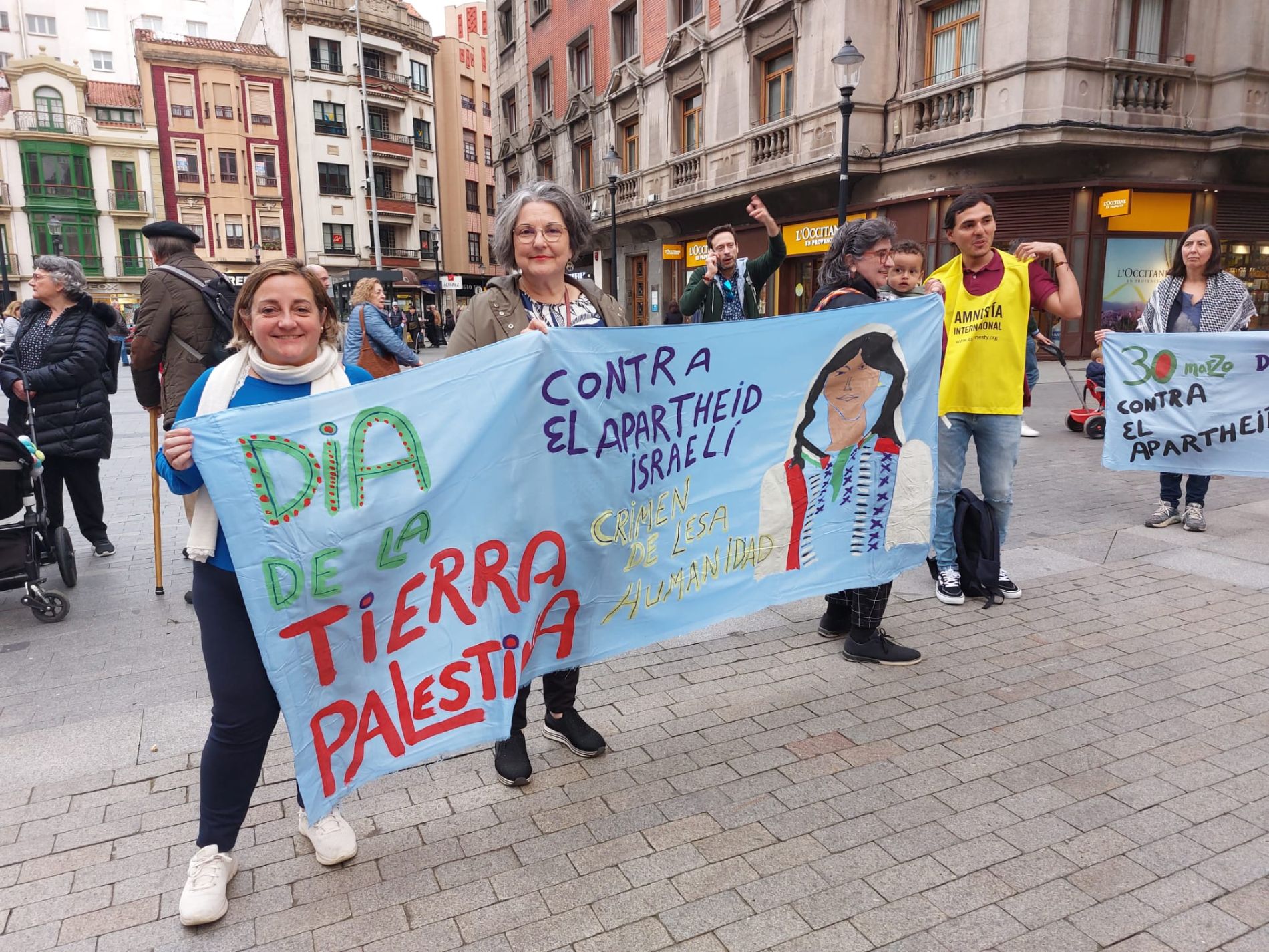 pancarta gijon con palestia