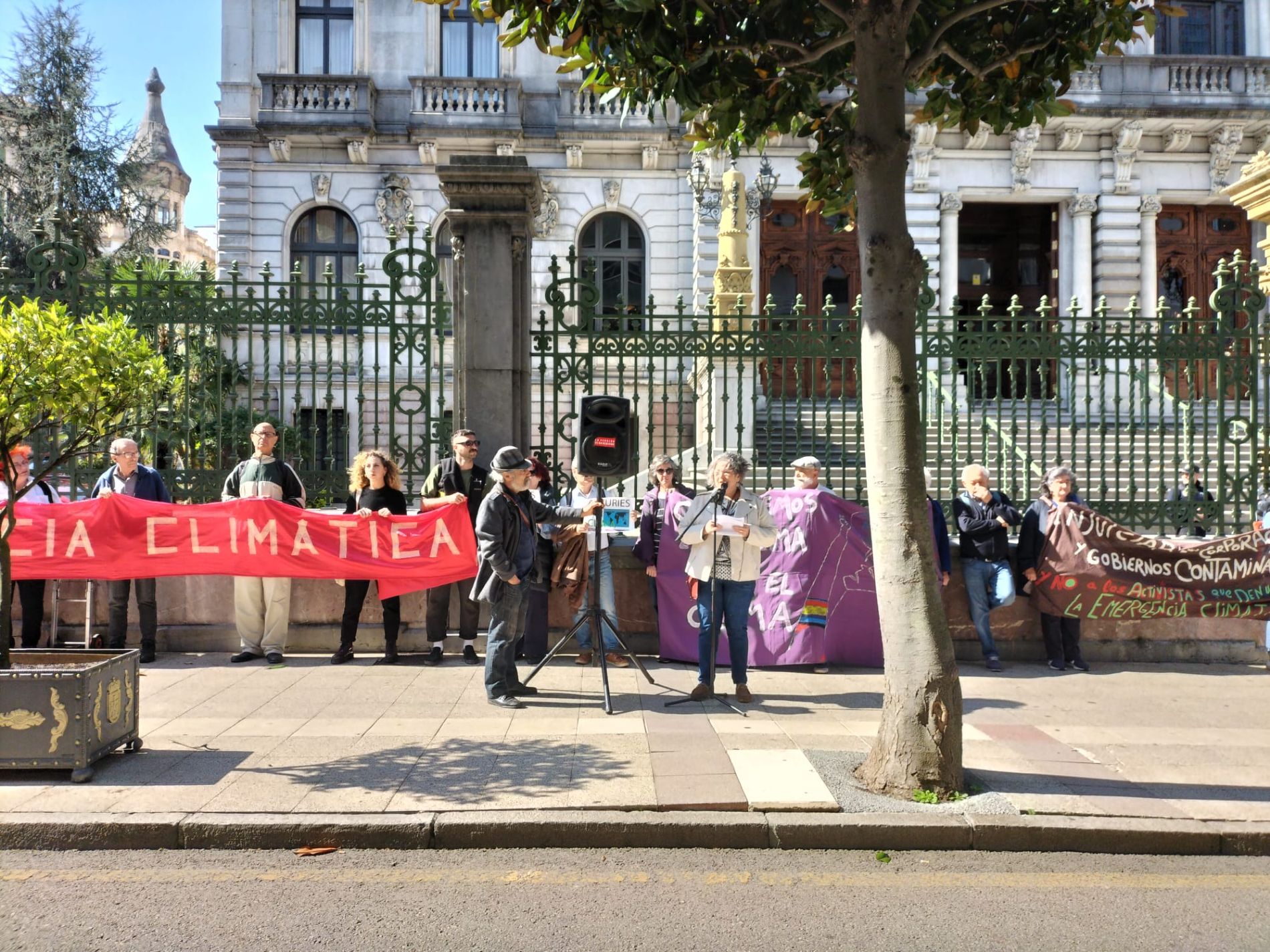 lectura manifiesto apoyo a RC