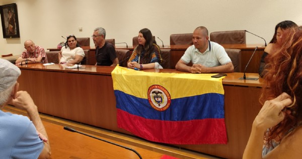 Avil�s recibe a la PAV